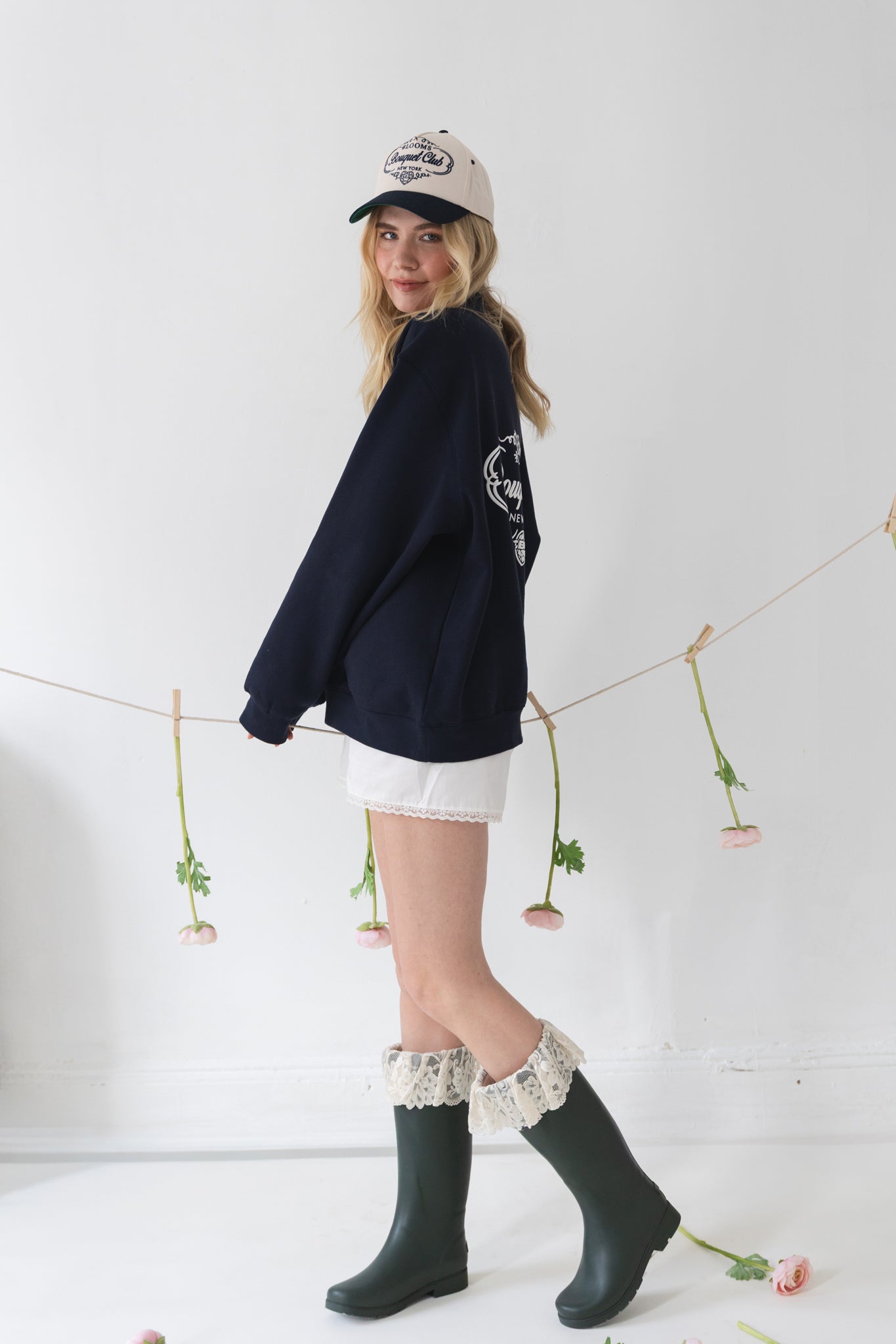 BOUQUET CLUB TRUCKER