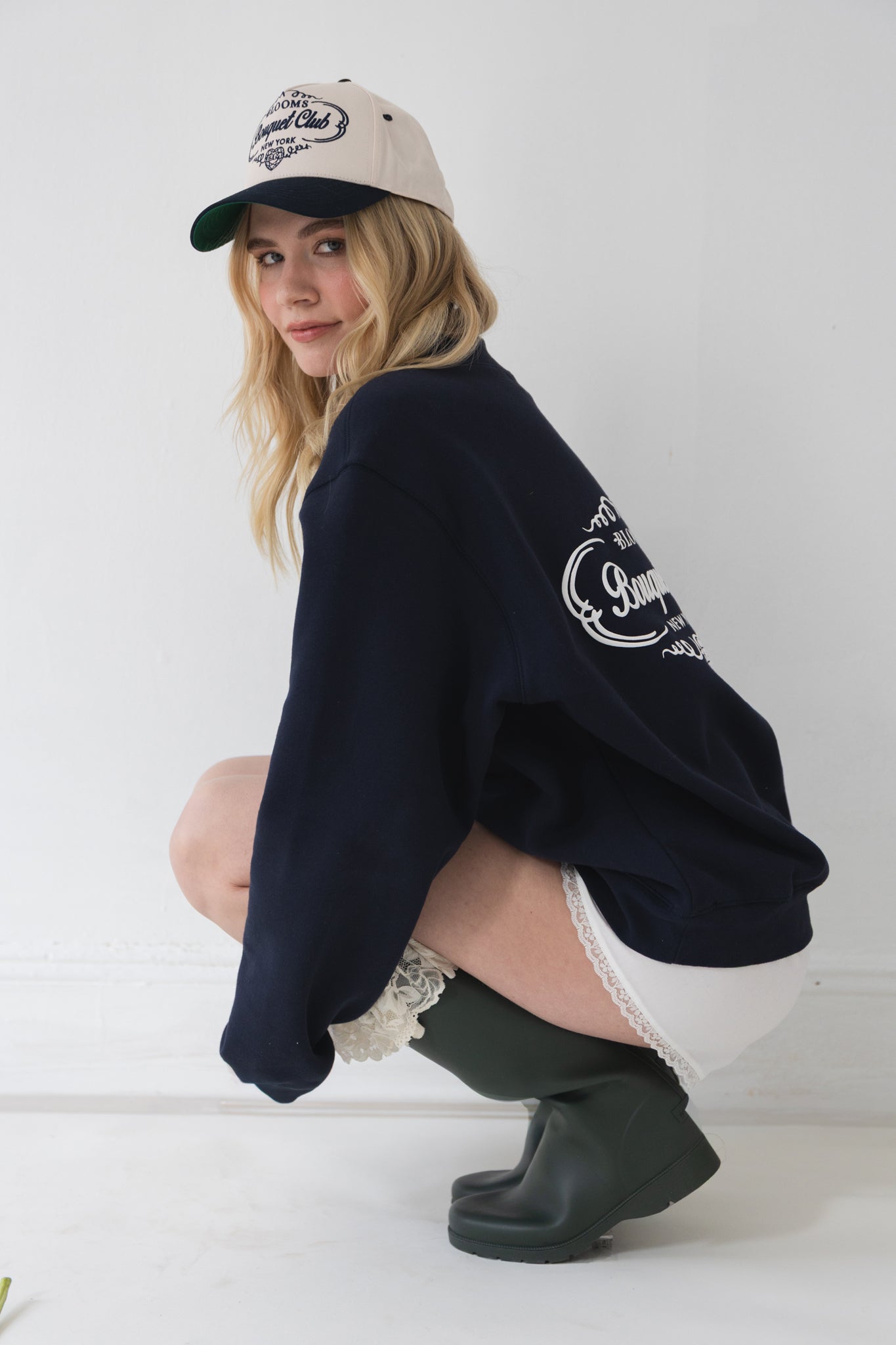 BOUQUET CLUB TRUCKER