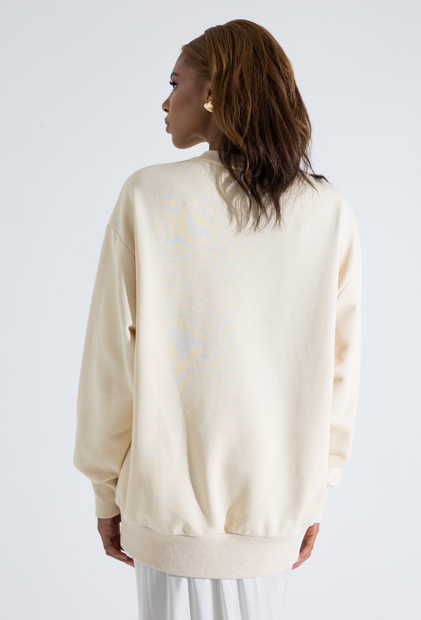 HAPPILY EVER AFTER OVERSIZE CREWNECK