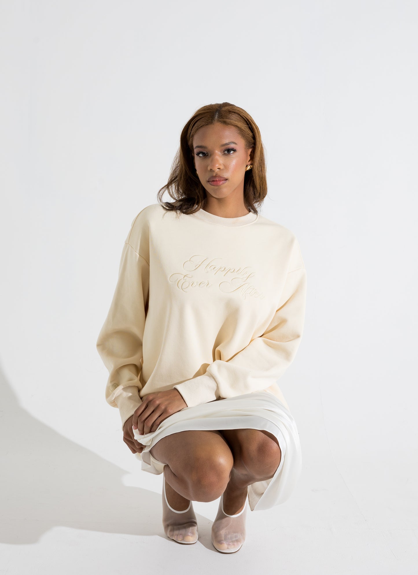 HAPPILY EVER AFTER OVERSIZE CREWNECK