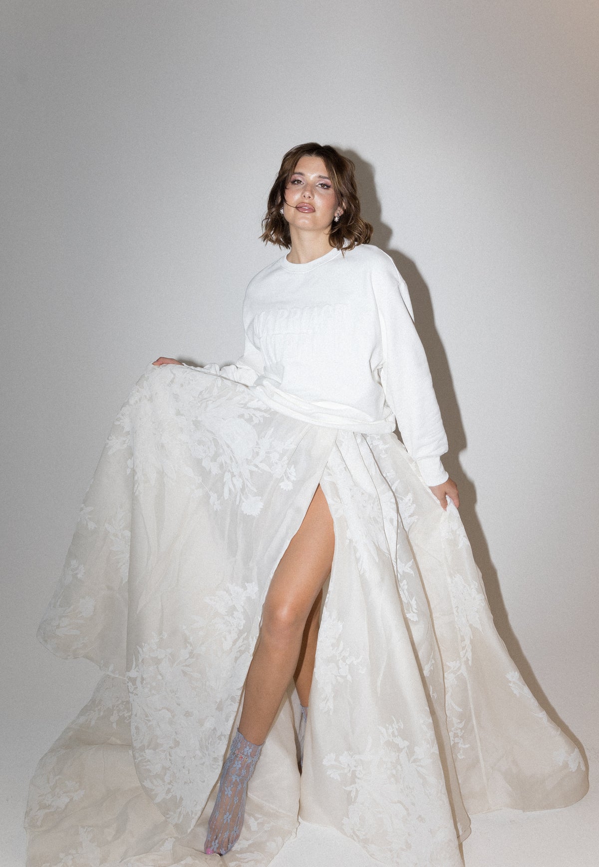 MARRIAGE MATERIAL™ Collection OVERSIZE CREWNECK (WHITE)